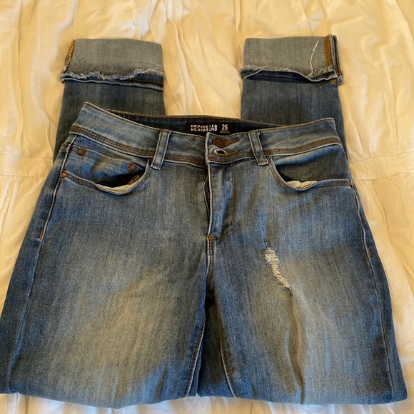 Light wash Design Lab- size 26 - Picture 2 of 3